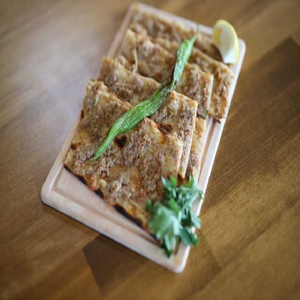 Kıymalı Pide